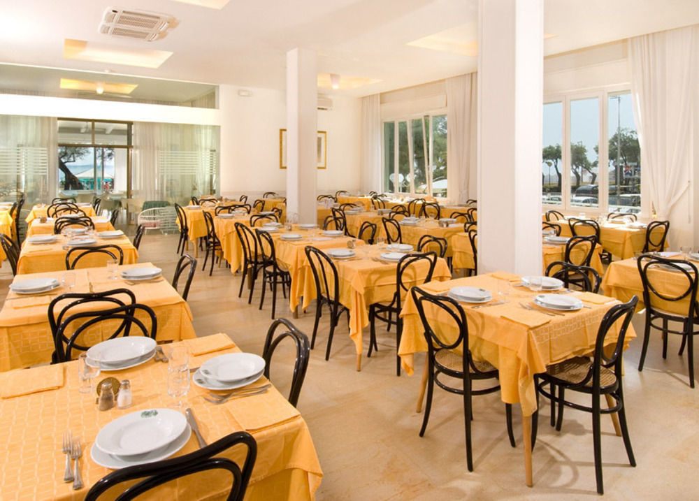 Hotel Majestic Senigallia Esterno foto