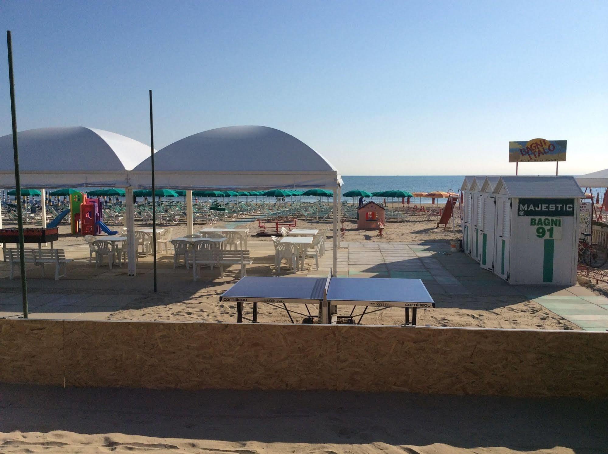 Hotel Majestic Senigallia Esterno foto
