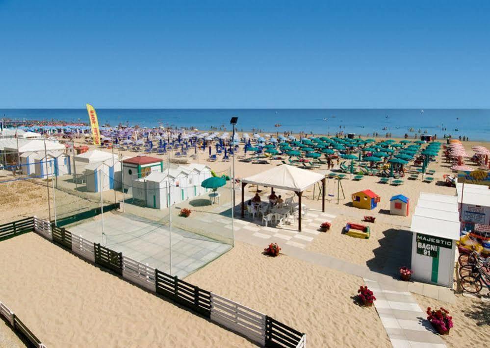 Hotel Majestic Senigallia Esterno foto
